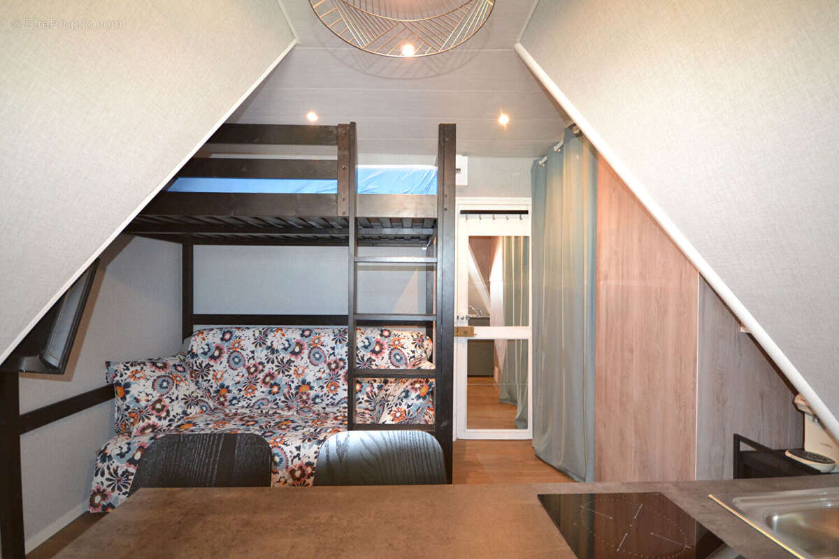 Appartement à PARIS-10E