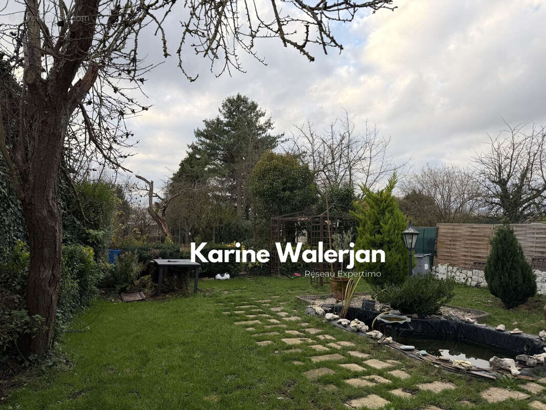 Maison à COURRIERES