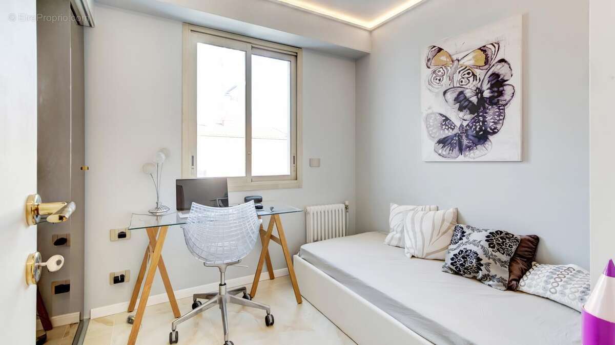 Appartement à ROQUEBRUNE-CAP-MARTIN