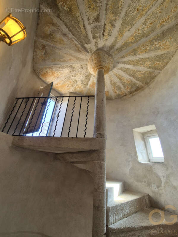 Maison à AIGUES-VIVES