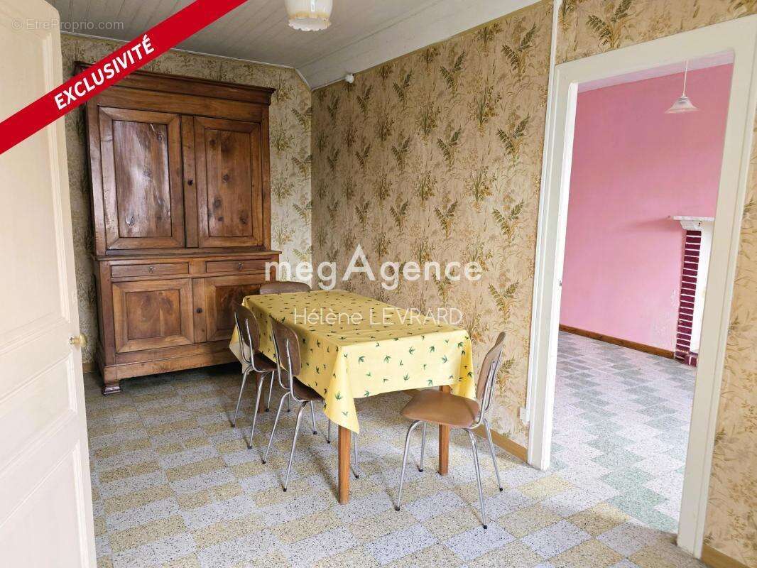 VOUTRÉ : jolie maison avec beau potentiel de rénovation - photo 3