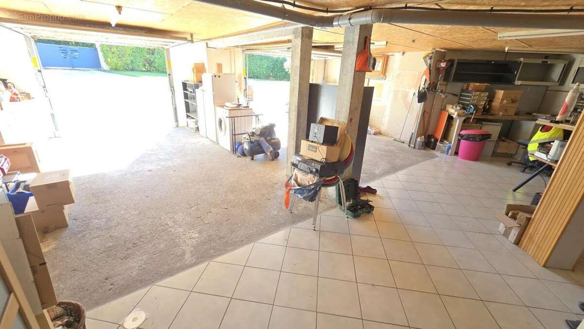 Maison à CONTAMINE-SUR-ARVE