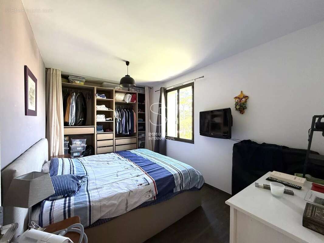 Appartement à VILLENEUVE-LOUBET