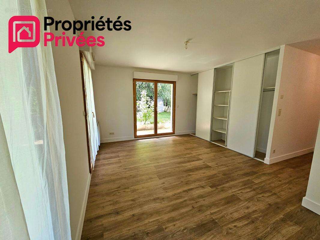 Appartement à SEGRE