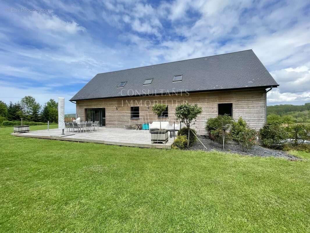 Maison à PONT-L'EVEQUE