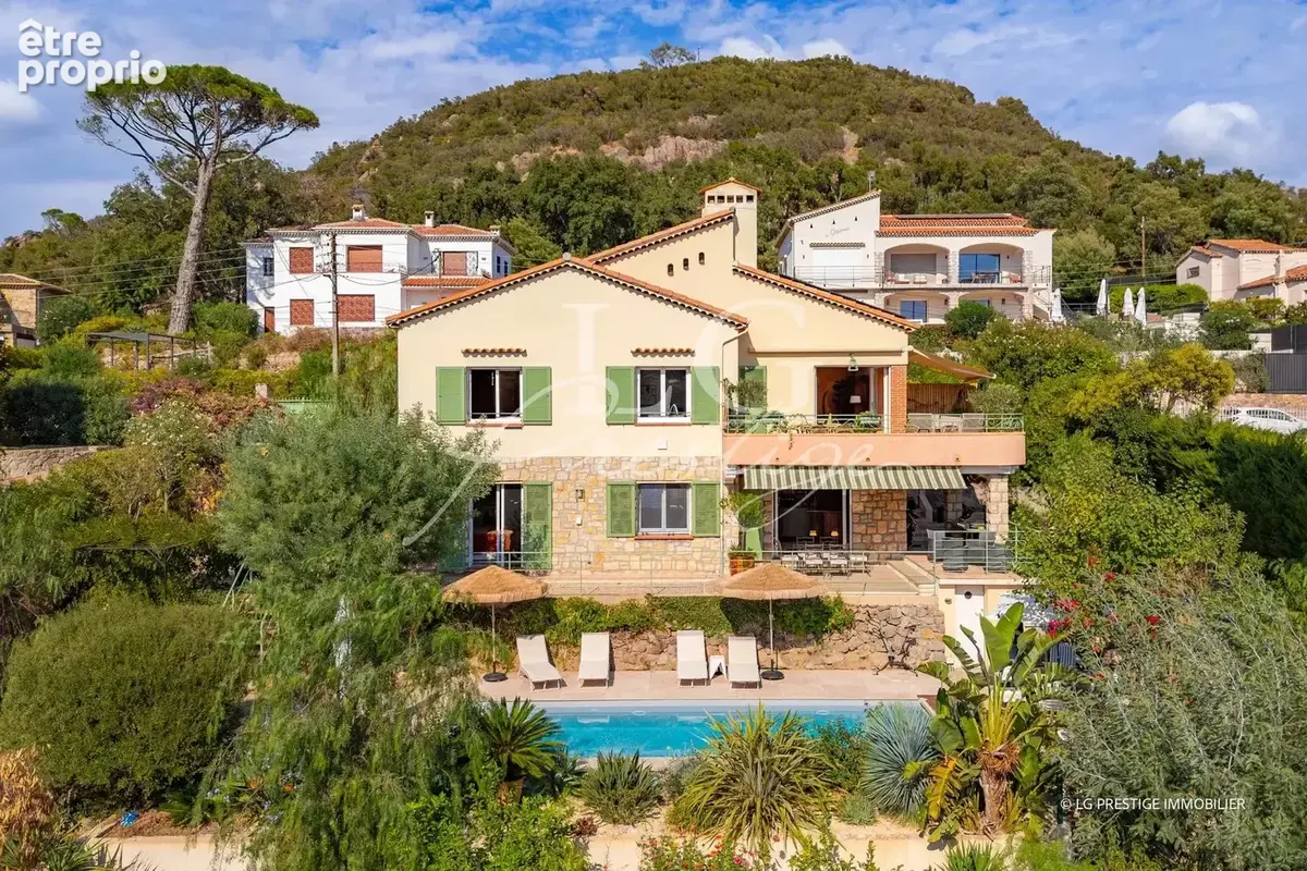 Mandelieu-la-napoule – villa de charme avec piscine à deux pas des plages - photo 1