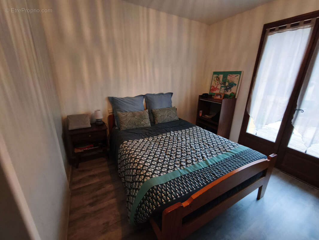 Maison à CENAC-ET-SAINT-JULIEN