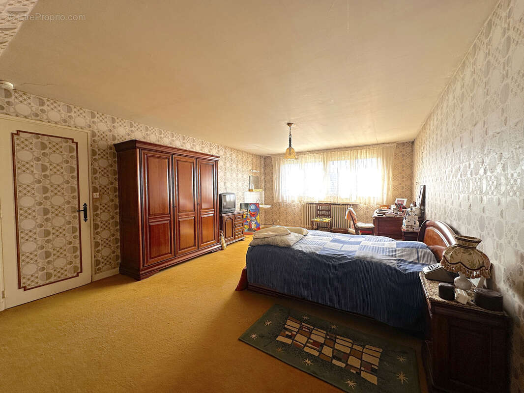 Maison à CHATELLERAULT