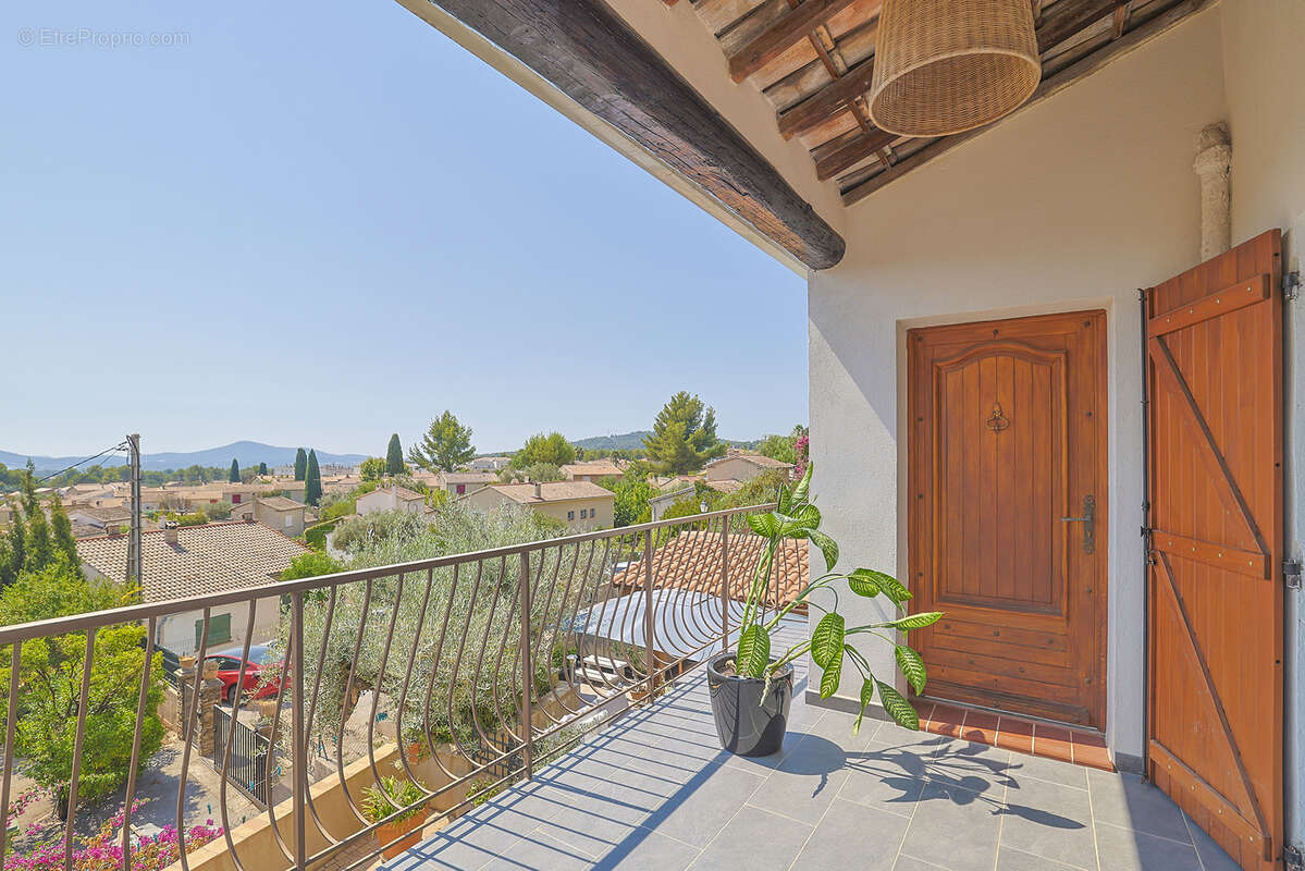 Maison à LA FARLEDE