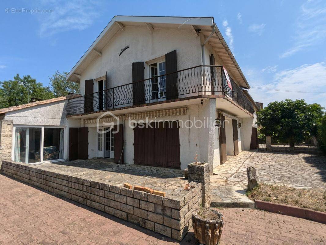 Maison à SAINT-PEY-D'ARMENS