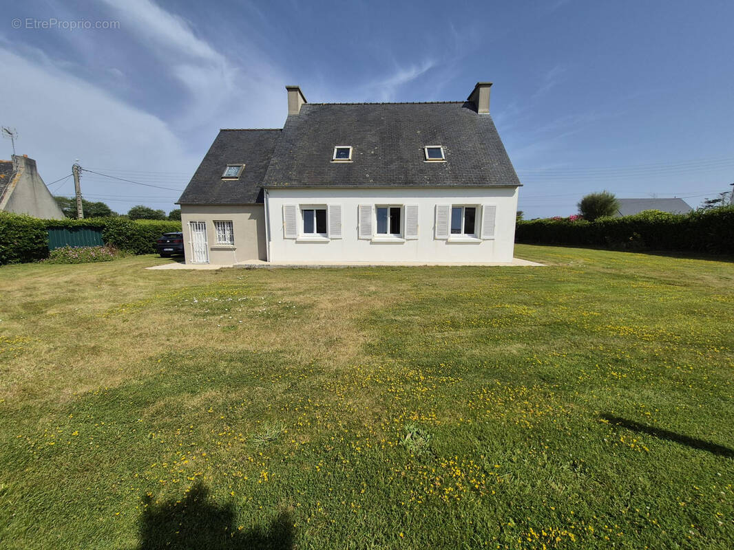 Maison à PLOUGUERNEAU