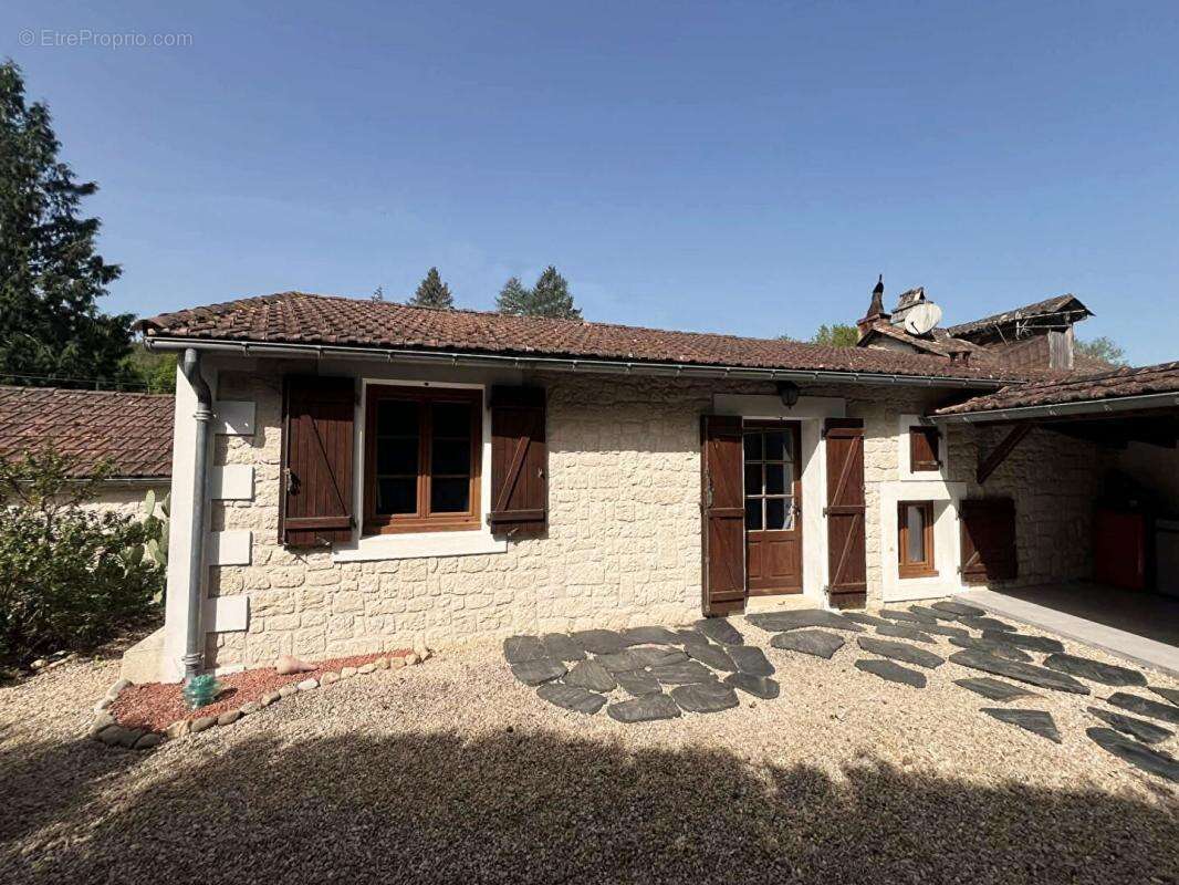 Maison à LEMPZOURS