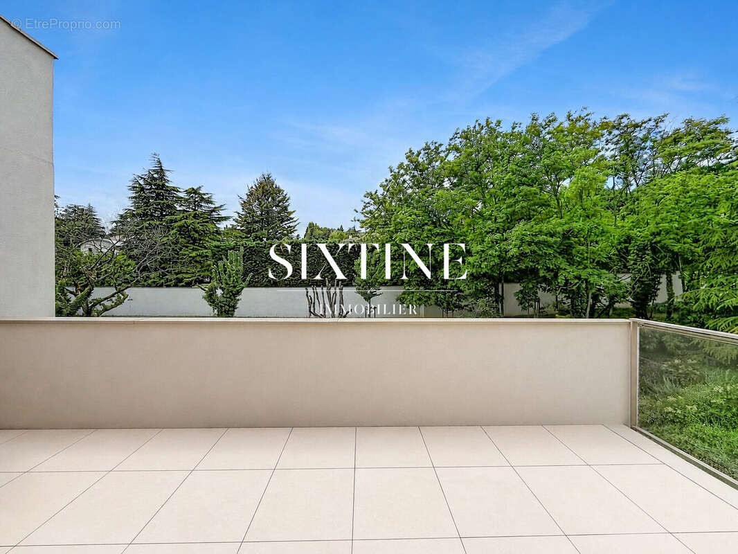 Appartement à SAINT-CYR-AU-MONT-D'OR