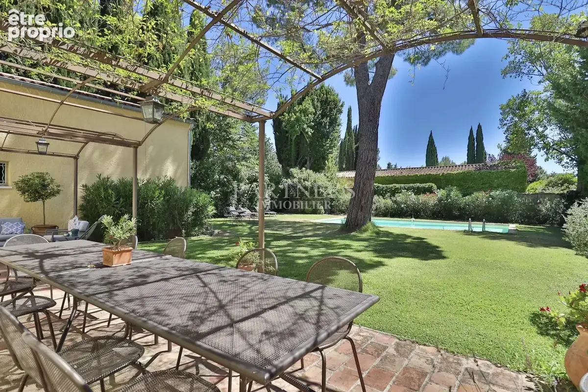 Maison 245 m² à Aix-En-Provence  - photo 2
