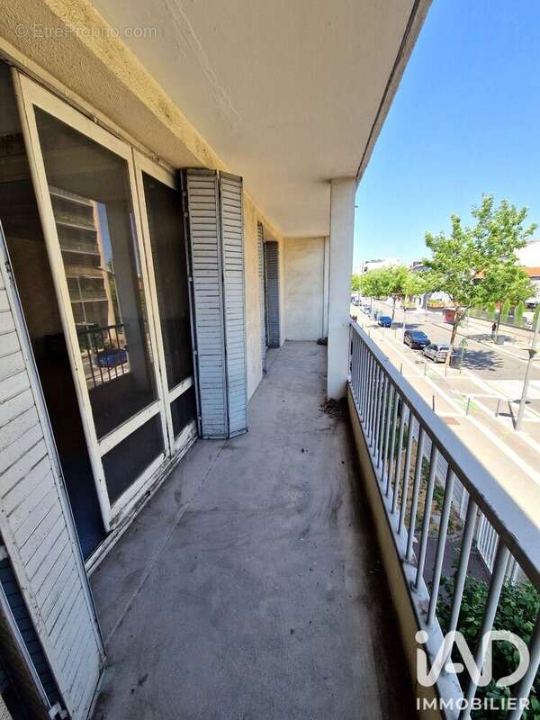 Appartement 37 m² à Valence  - photo 2