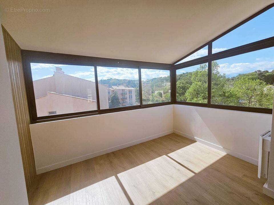 Appartement à MOUGINS