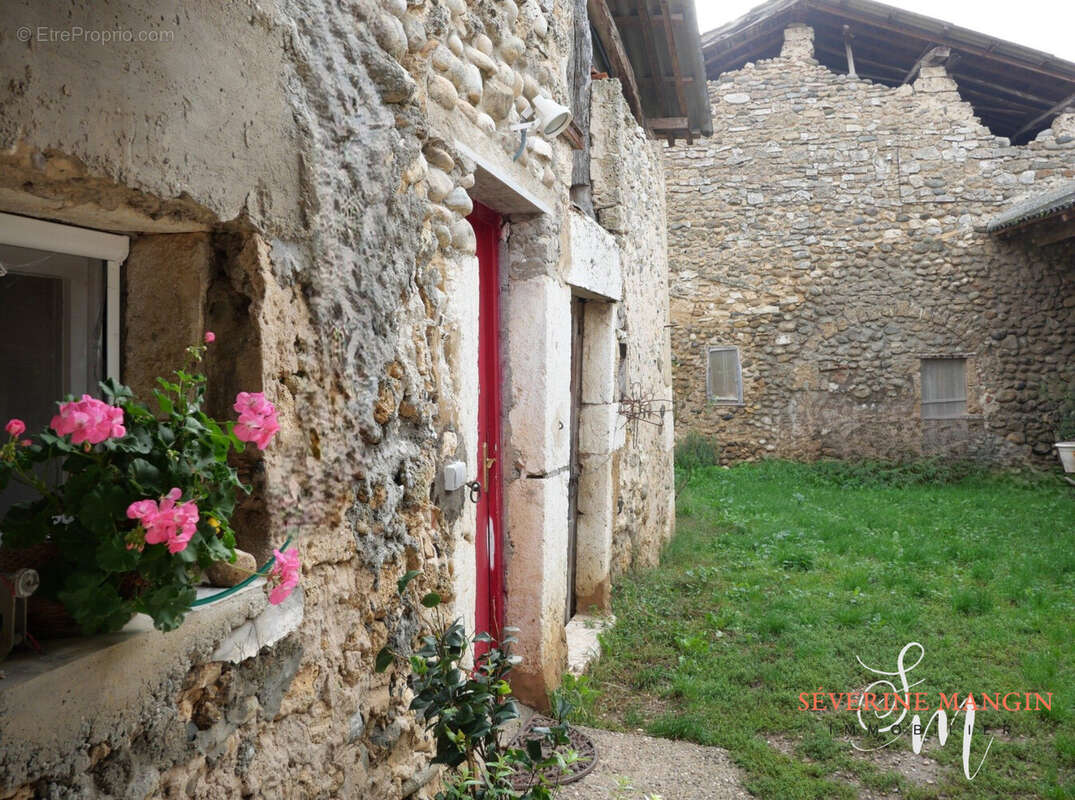 Maison à LA BAUME-D'HOSTUN