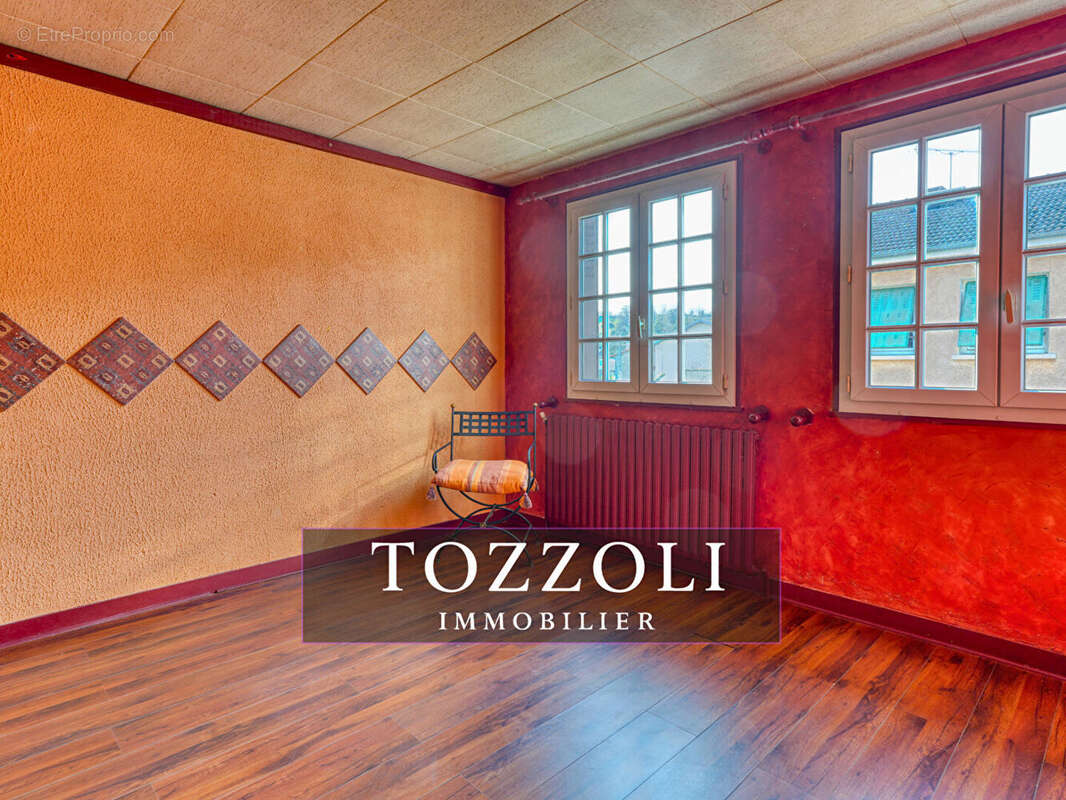 Maison à SAINT-QUENTIN-FALLAVIER