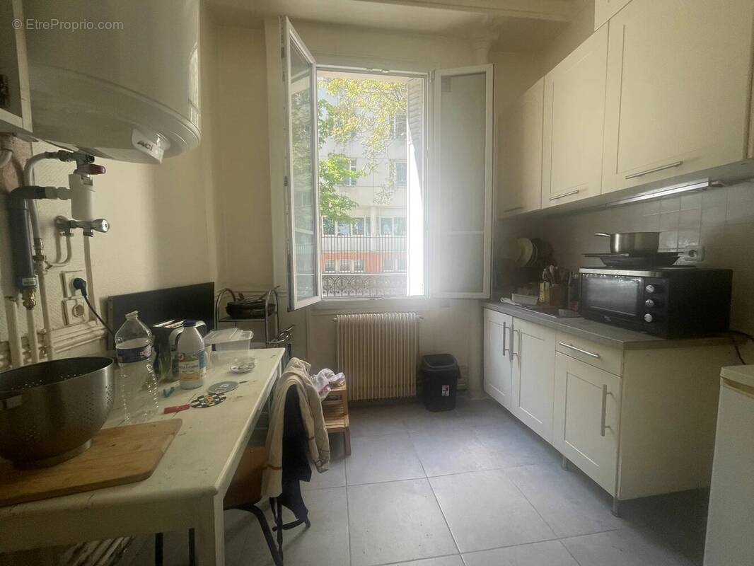 Appartement à PARIS-14E