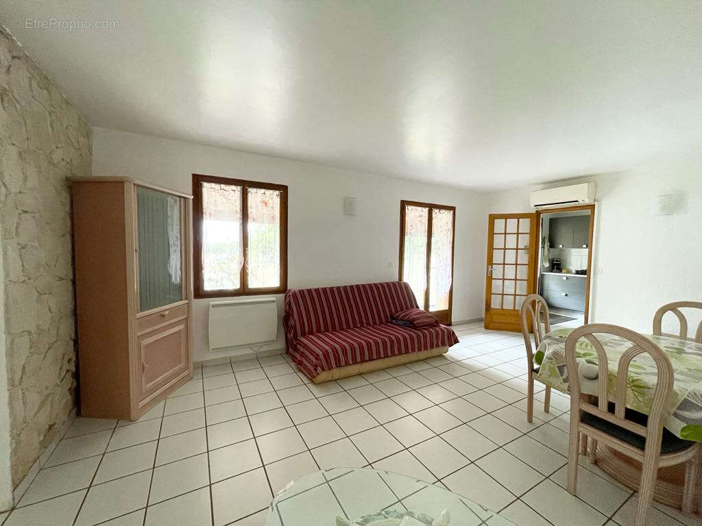 Maison à NADAILLAC