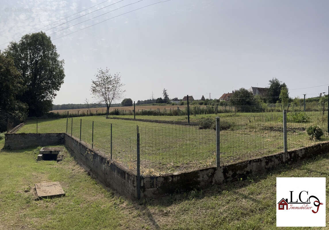 Maison à BEAUMONT-LA-FERRIERE