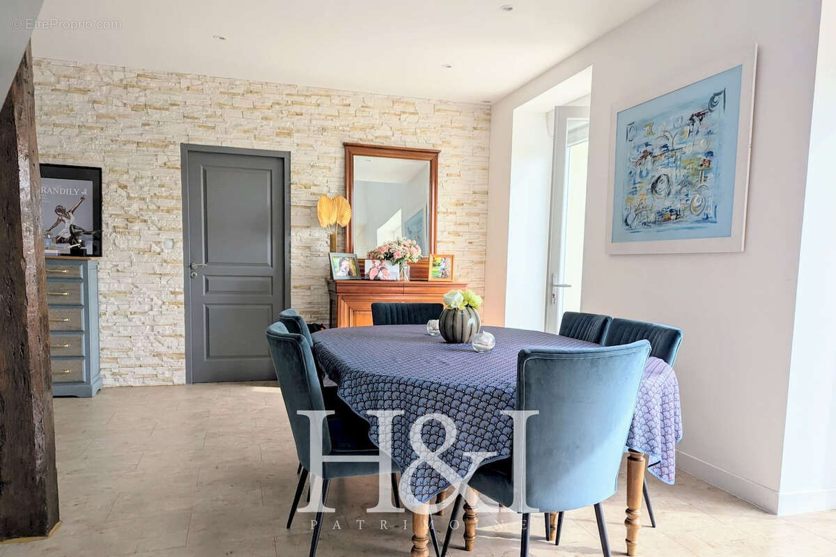 Maison à CHATELLERAULT