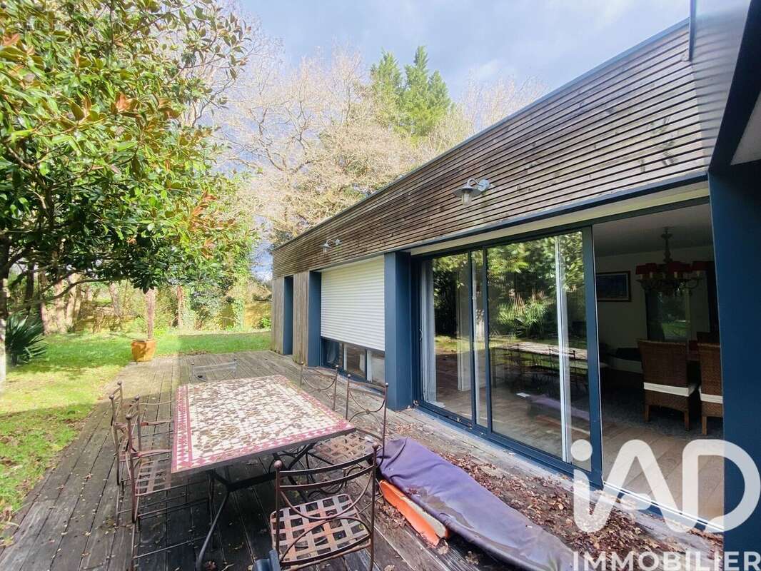 Maison 144 m² à Saint-Andre-Des-Eaux  - photo 2