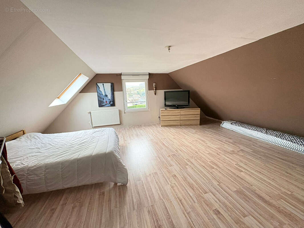 Maison à SAINTE-GENEVIEVE