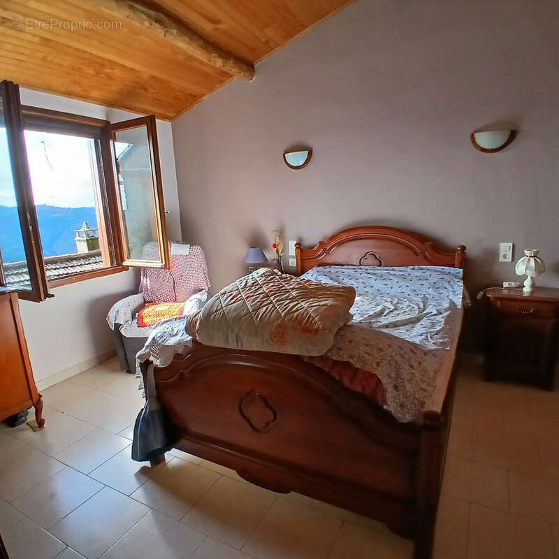 Maison à SUMENE
