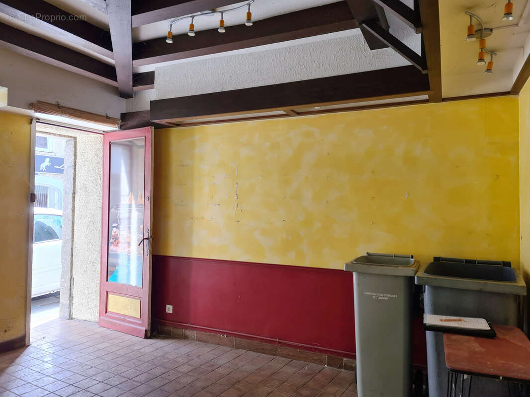 Immeuble de plus de 225m2 en plein centre-ville de guingamp! - photo 2