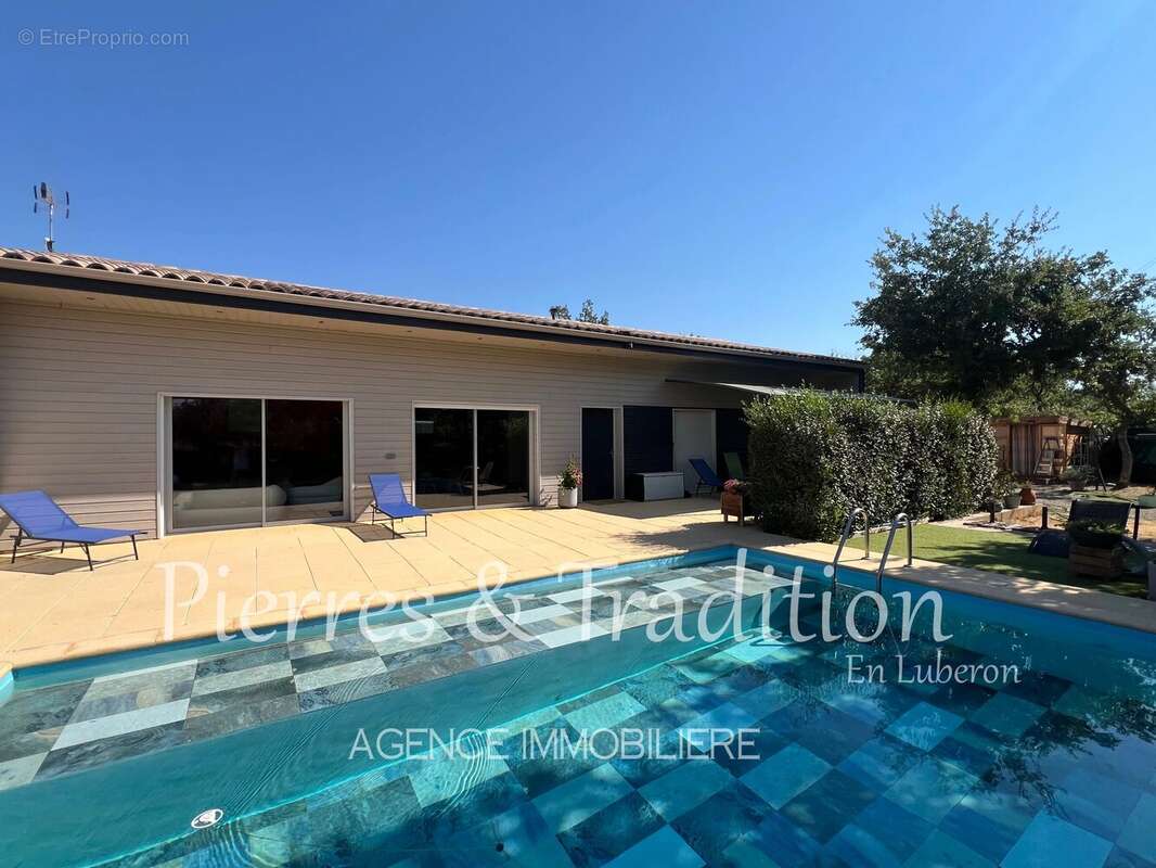 Maison à SAINT-SATURNIN-LES-APT