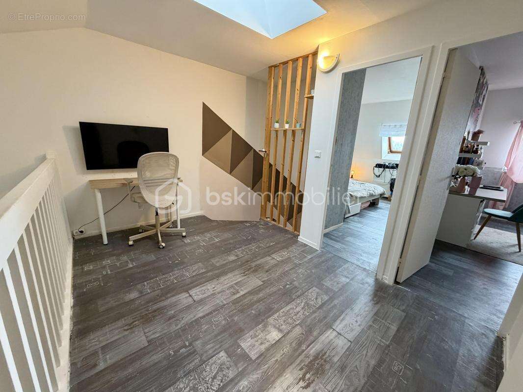 Appartement à COURCOURONNES
