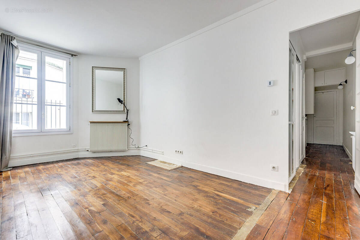 Appartement à PARIS-20E