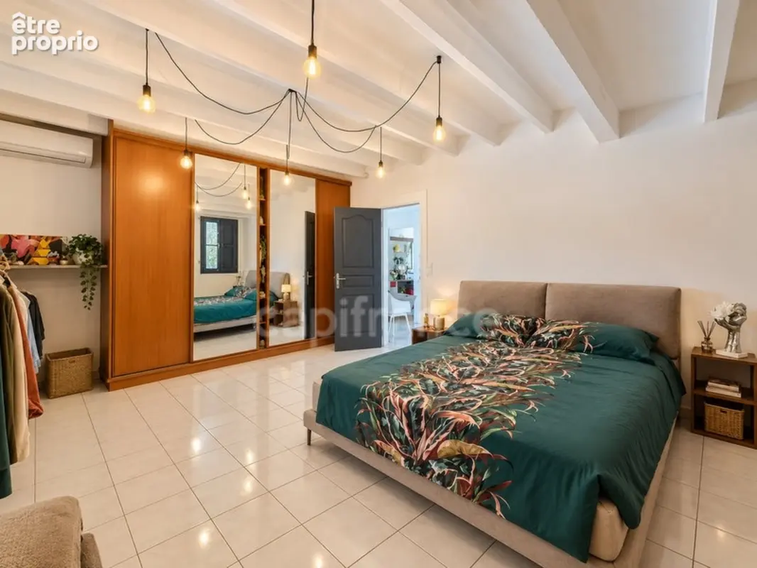 A vendre - Fort de France Quartier Didier -  Villa T6 avec jardin, terrasse, carbet et piscine - photo 19