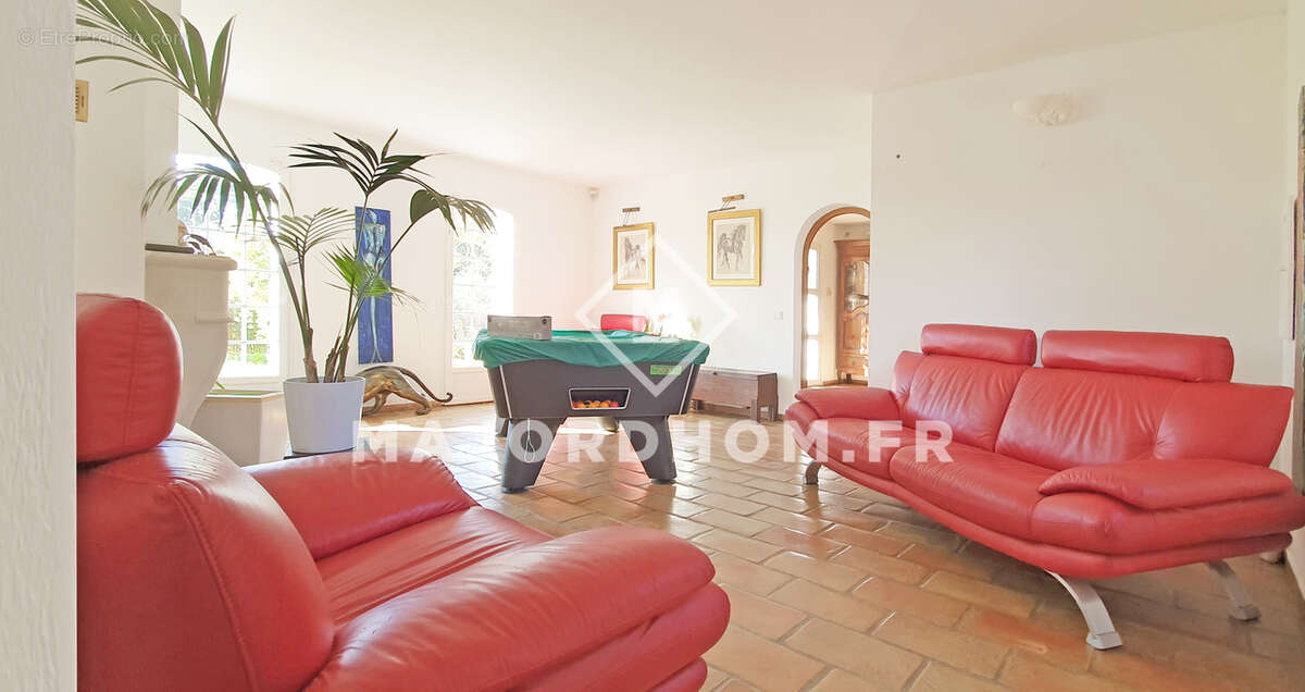 Maison à LE CASTELLET