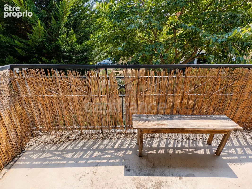 Corbeil-Essonnes – F3 lumineux avec balcon, parking et résidence arborée - photo 4
