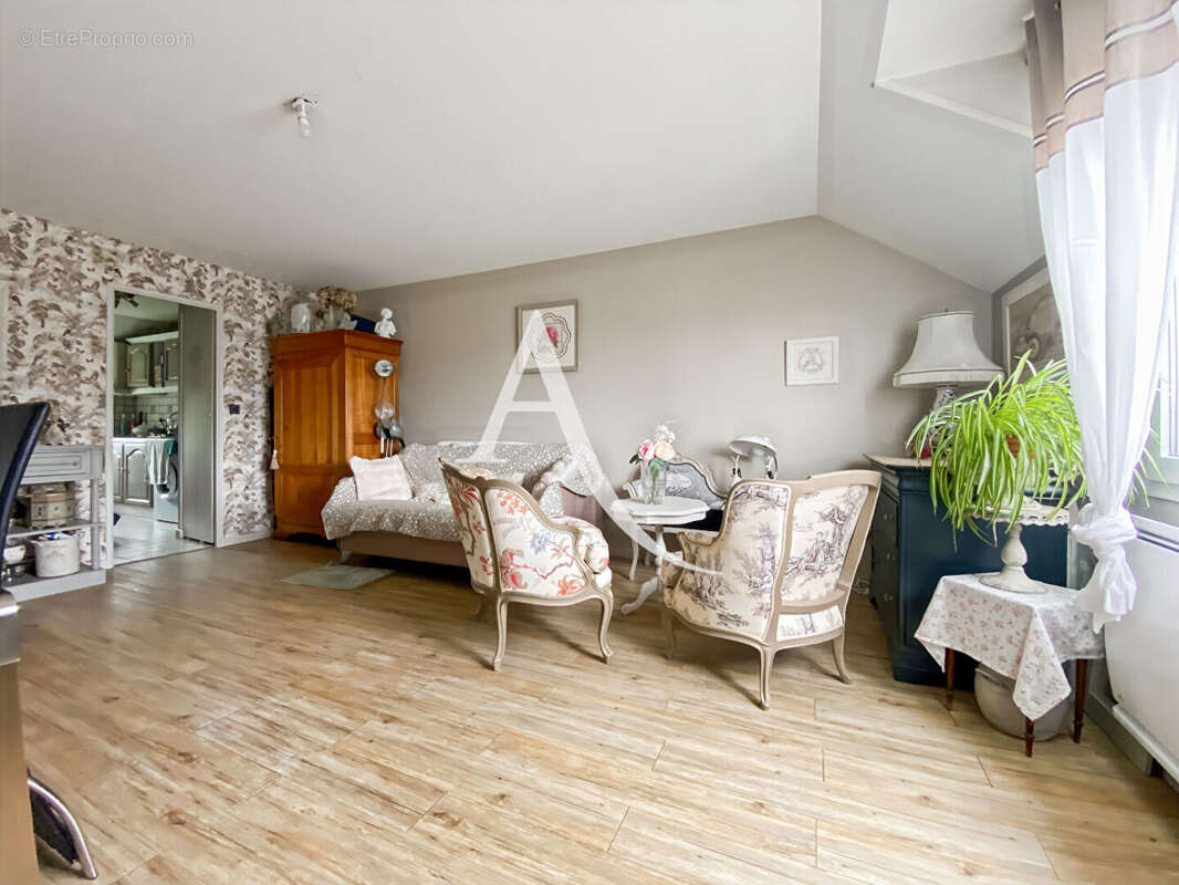 Appartement à BOIS-D'ARCY