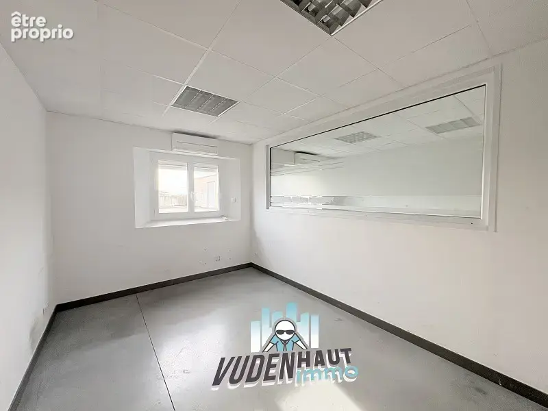 Commerce 940 m² à Plaisance-Du-Touch  - photo 59