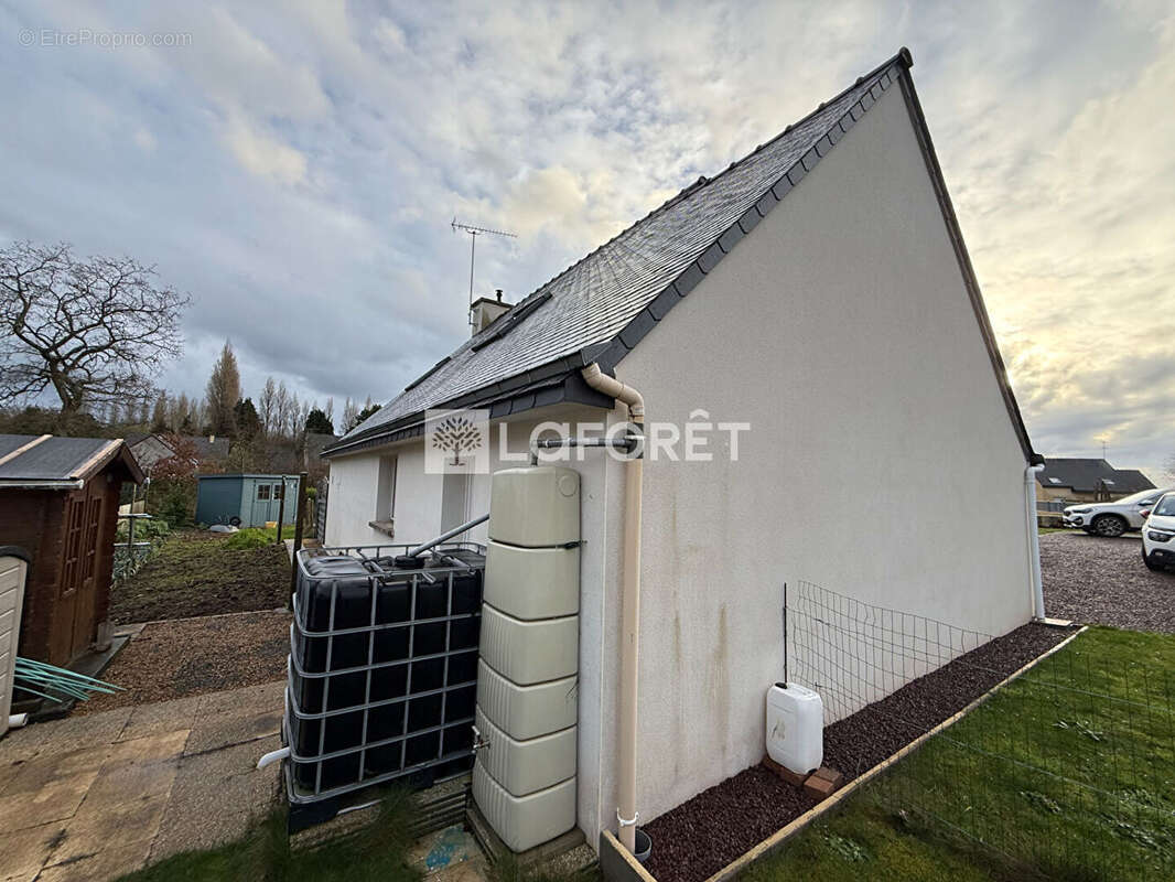 Maison à LANVOLLON
