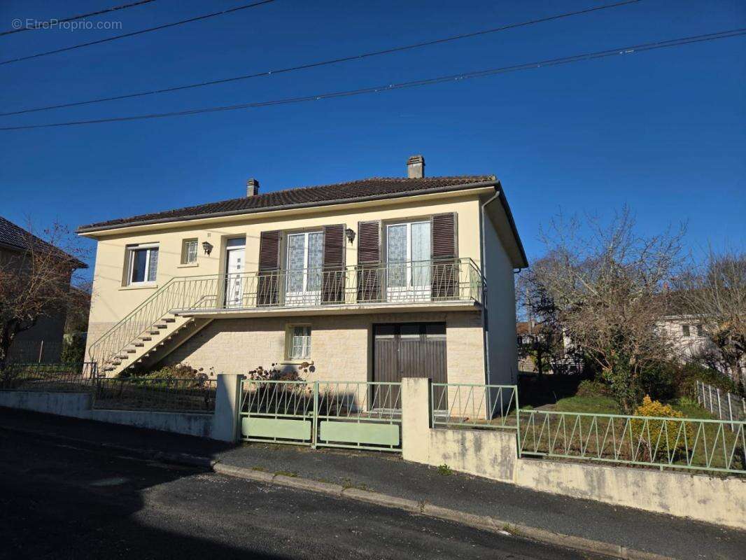 Maison à COULOUNIEIX-CHAMIERS