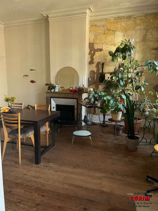 Appartement à BORDEAUX