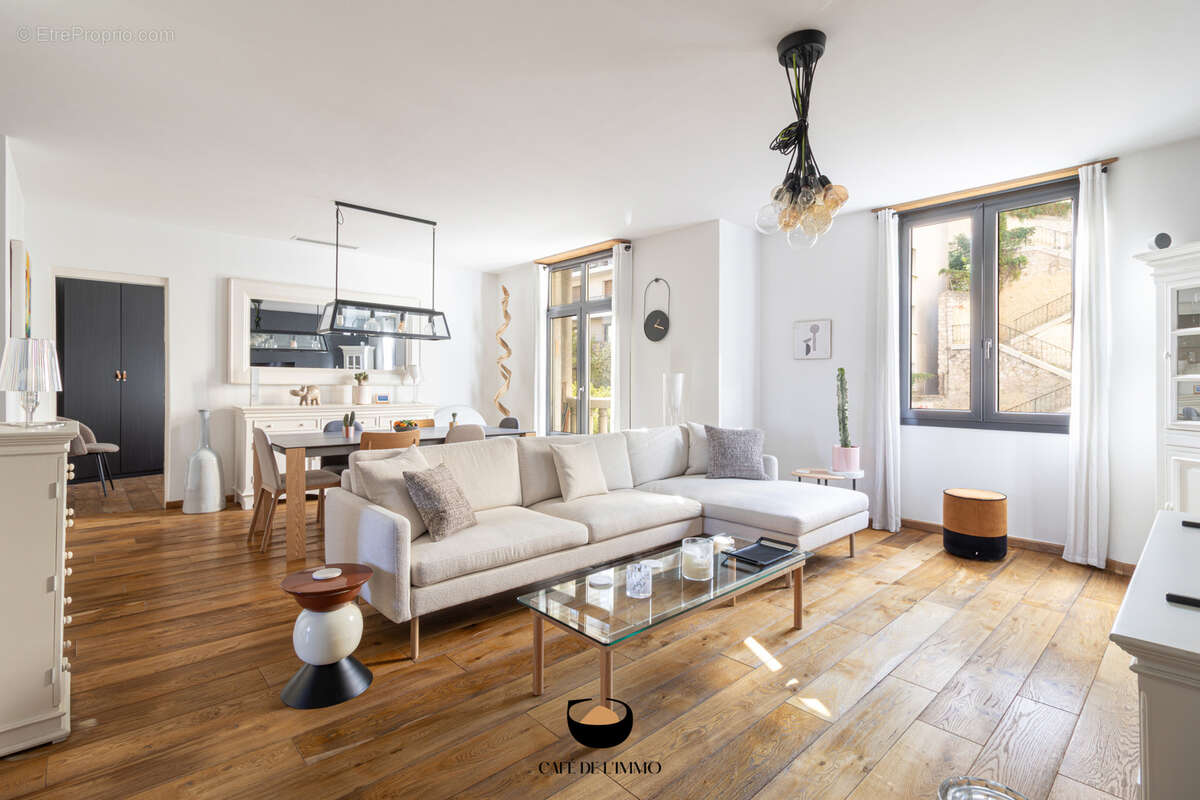 Appartement à MARSEILLE-6E