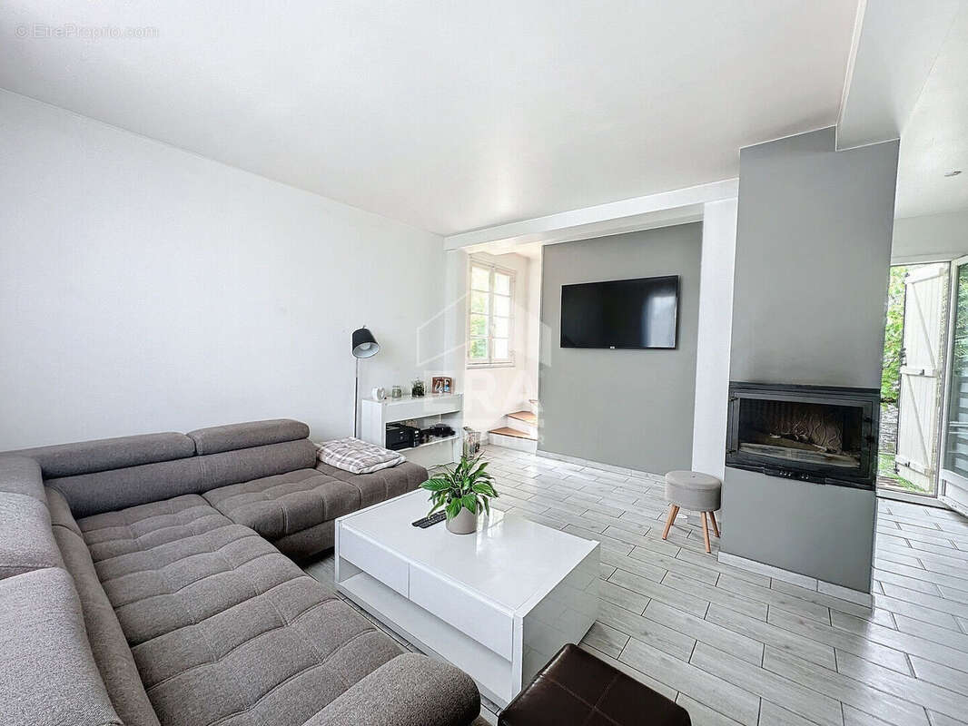 Maison à CONFLANS-SAINTE-HONORINE