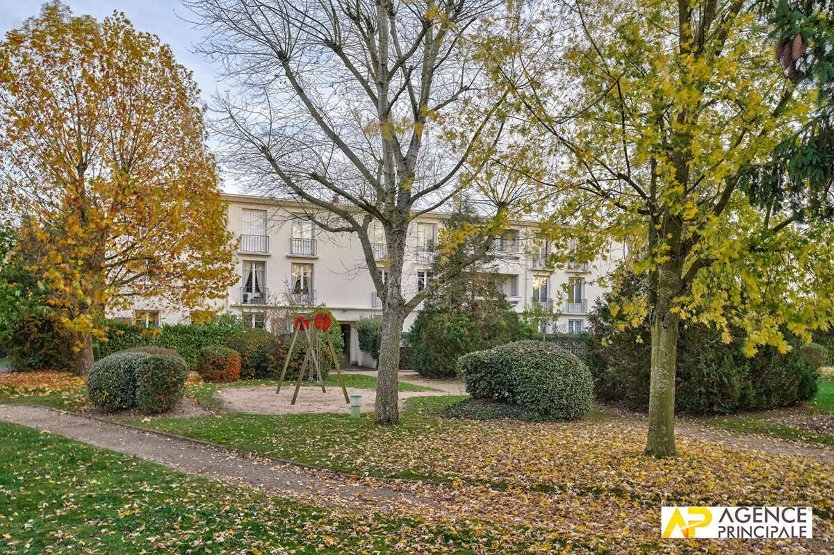 Appartement à MAISONS-LAFFITTE
