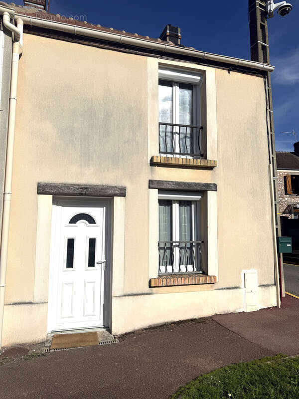 Appartement à PAMFOU