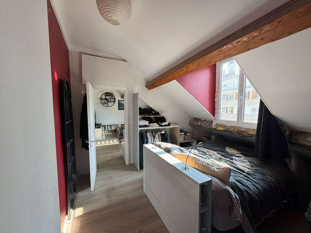 Appartement à PARIS-14E