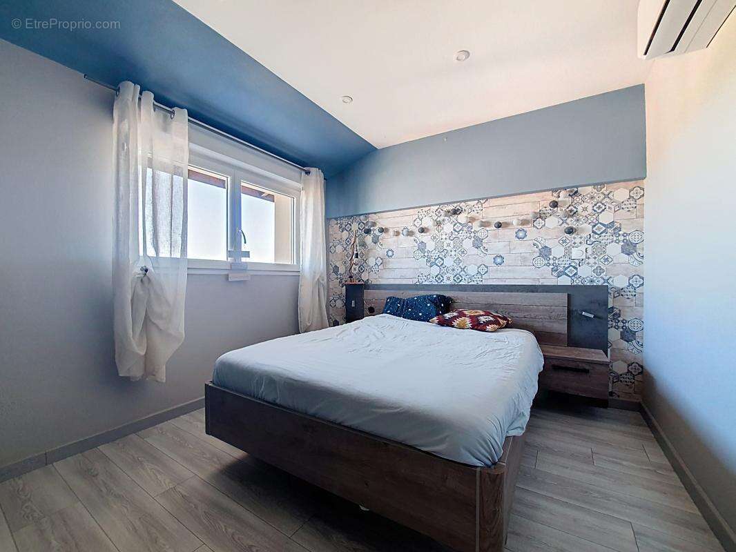 Maison - 3 Chambres - Jardin - Terrasse - 2 Places de parking - au coeur du village - photo 13