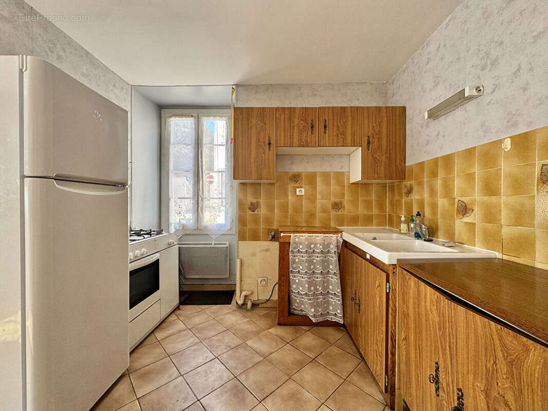 Maison à SURGERES