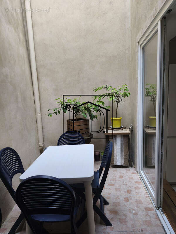 TERRASSE RDC sur CUISINE - Maison à LAUZUN