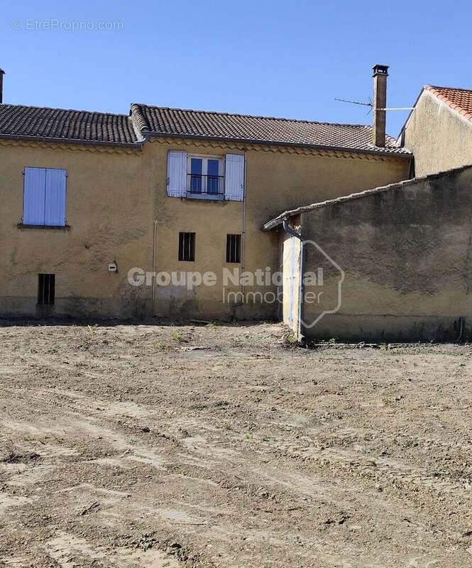Maison à CAMARET-SUR-AIGUES
